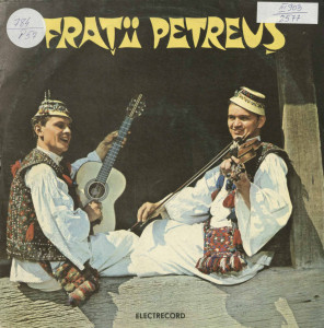 Frații Petreuș